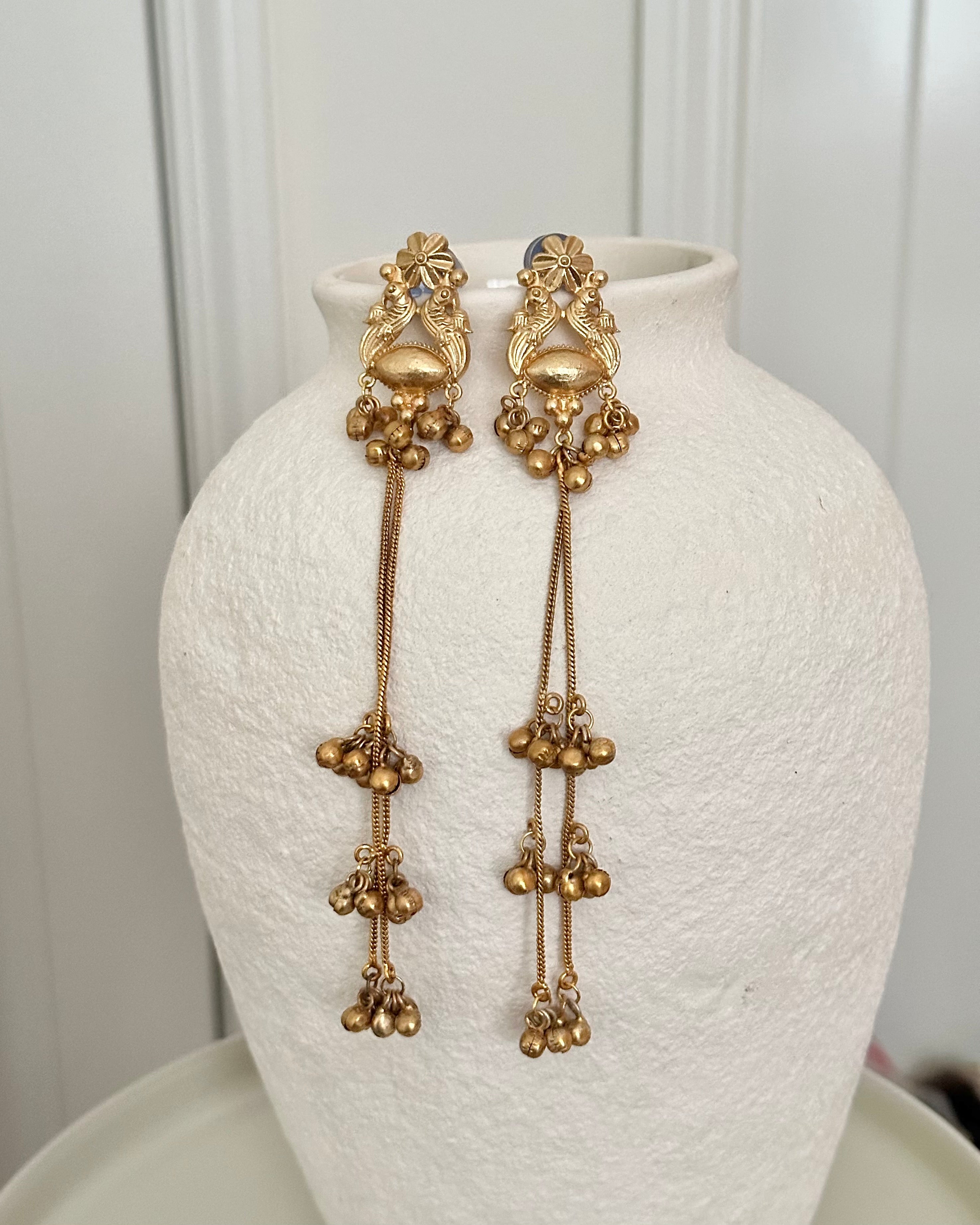 Ari Earrings | Gold