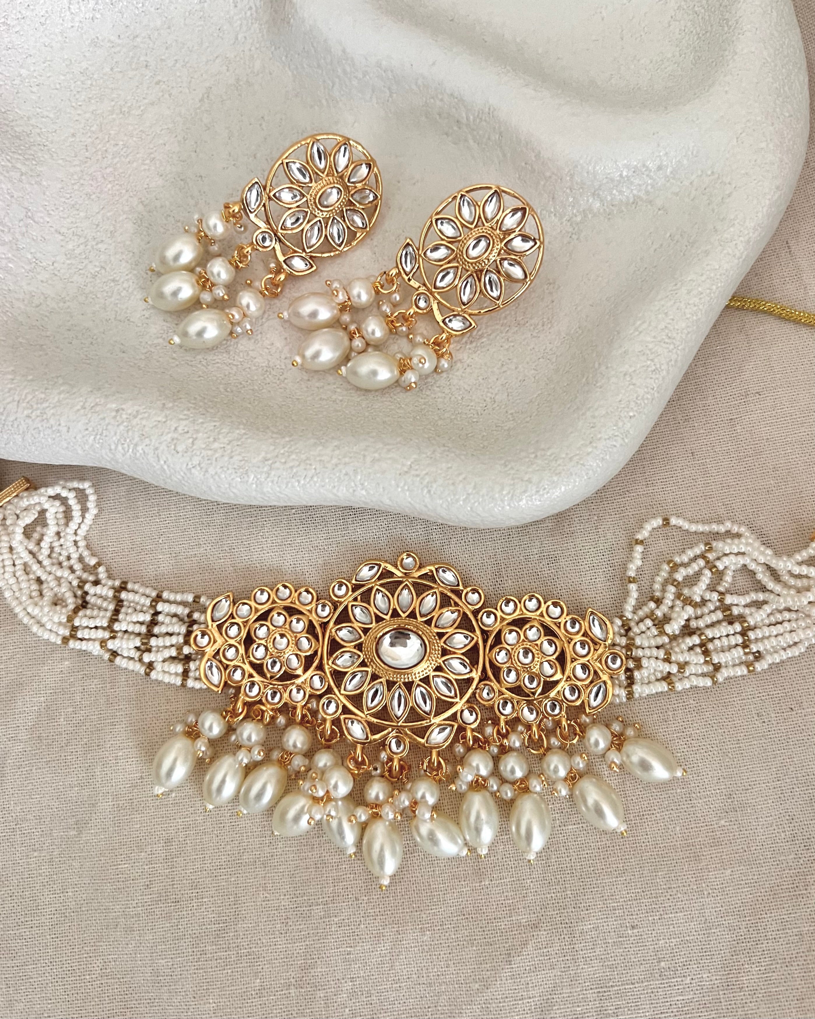 Shreya Choker Set | Gold