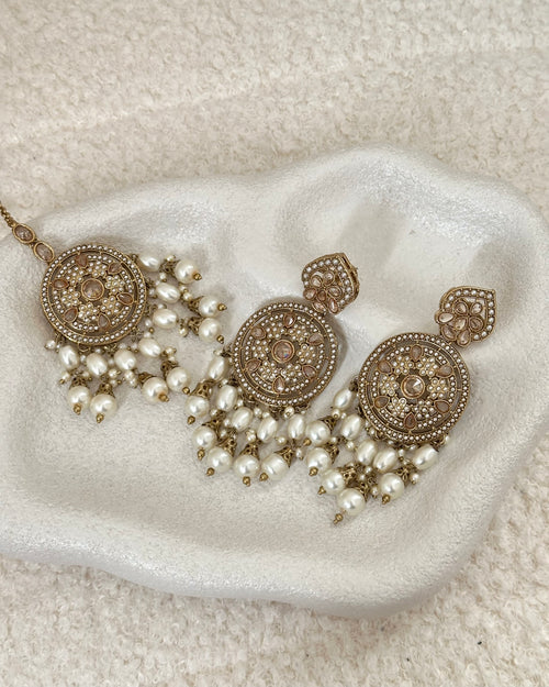 Aaylina Choker Set | White