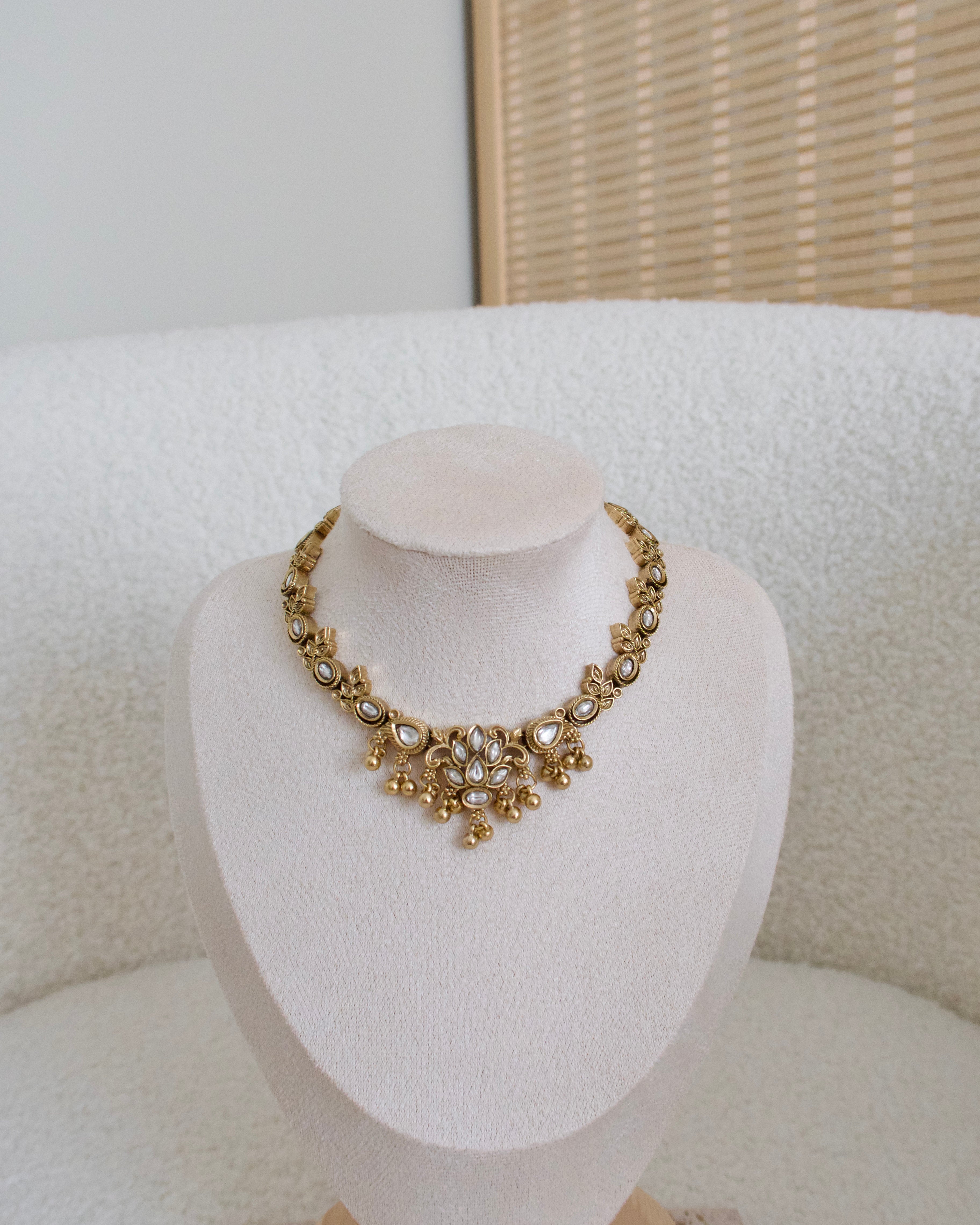 Avani Necklace Set