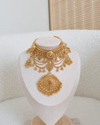 Vanya Necklace Set