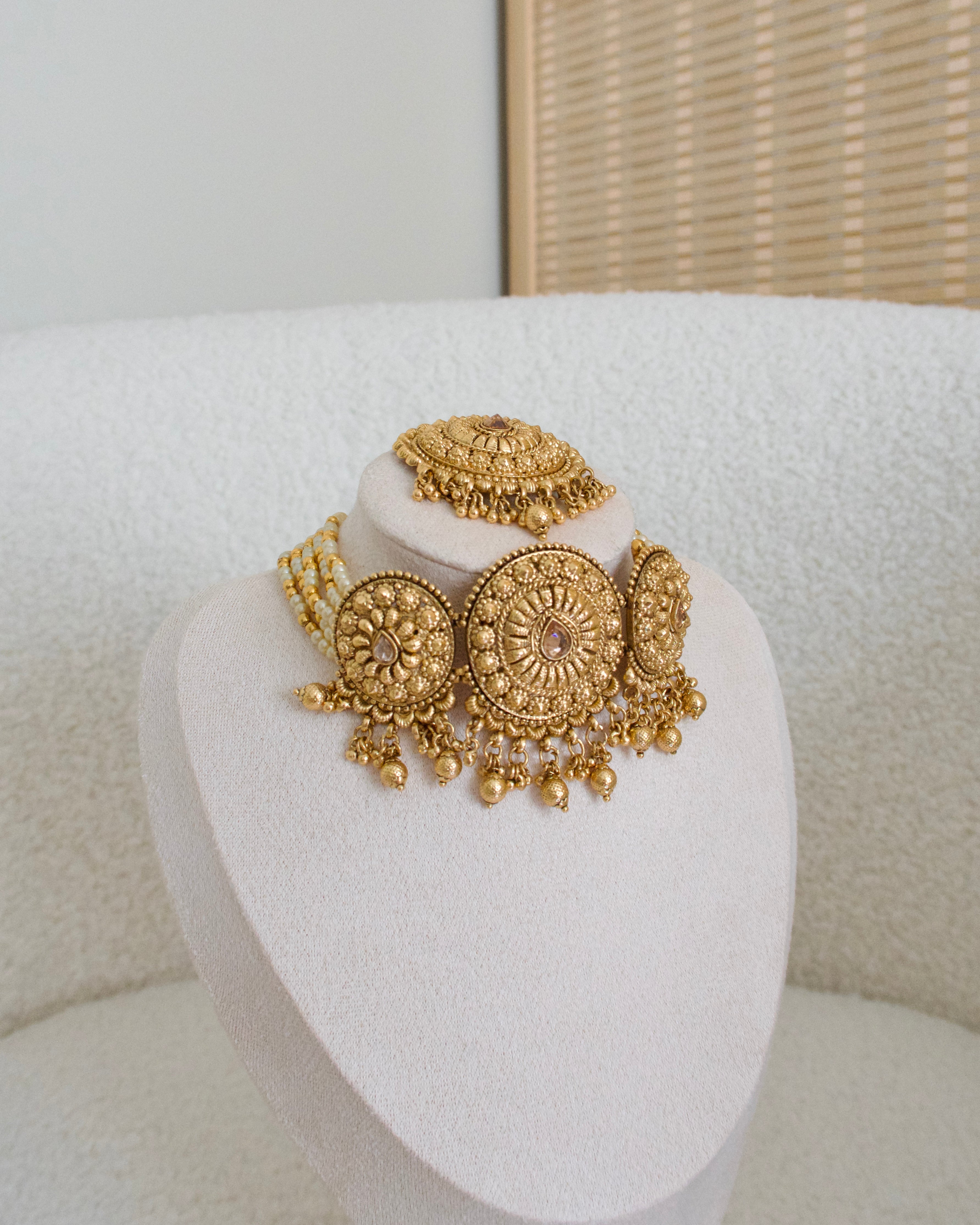 Samaira Choker Set