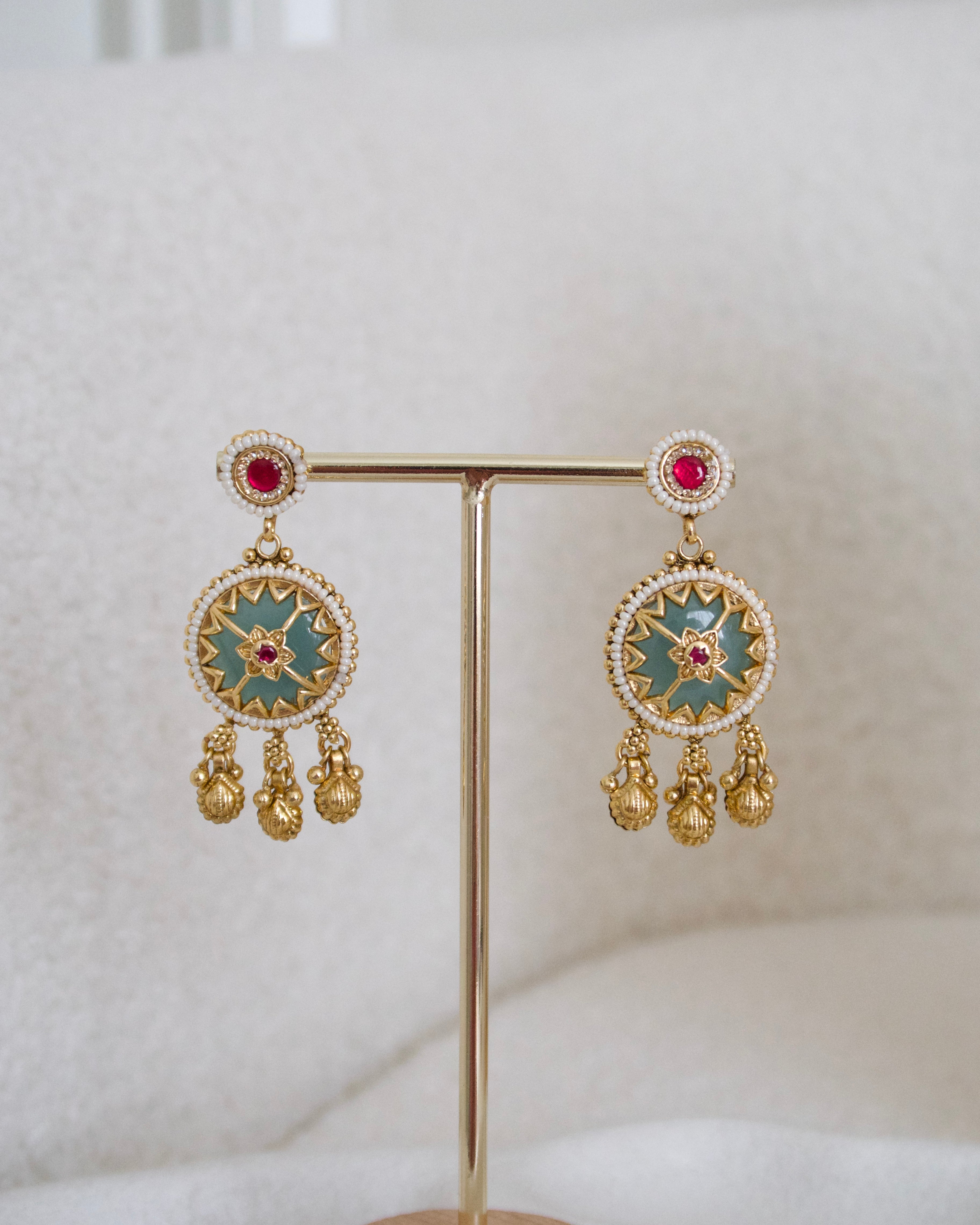 Kavya Necklace Set