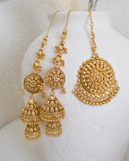 Taanvi Tikka Set
