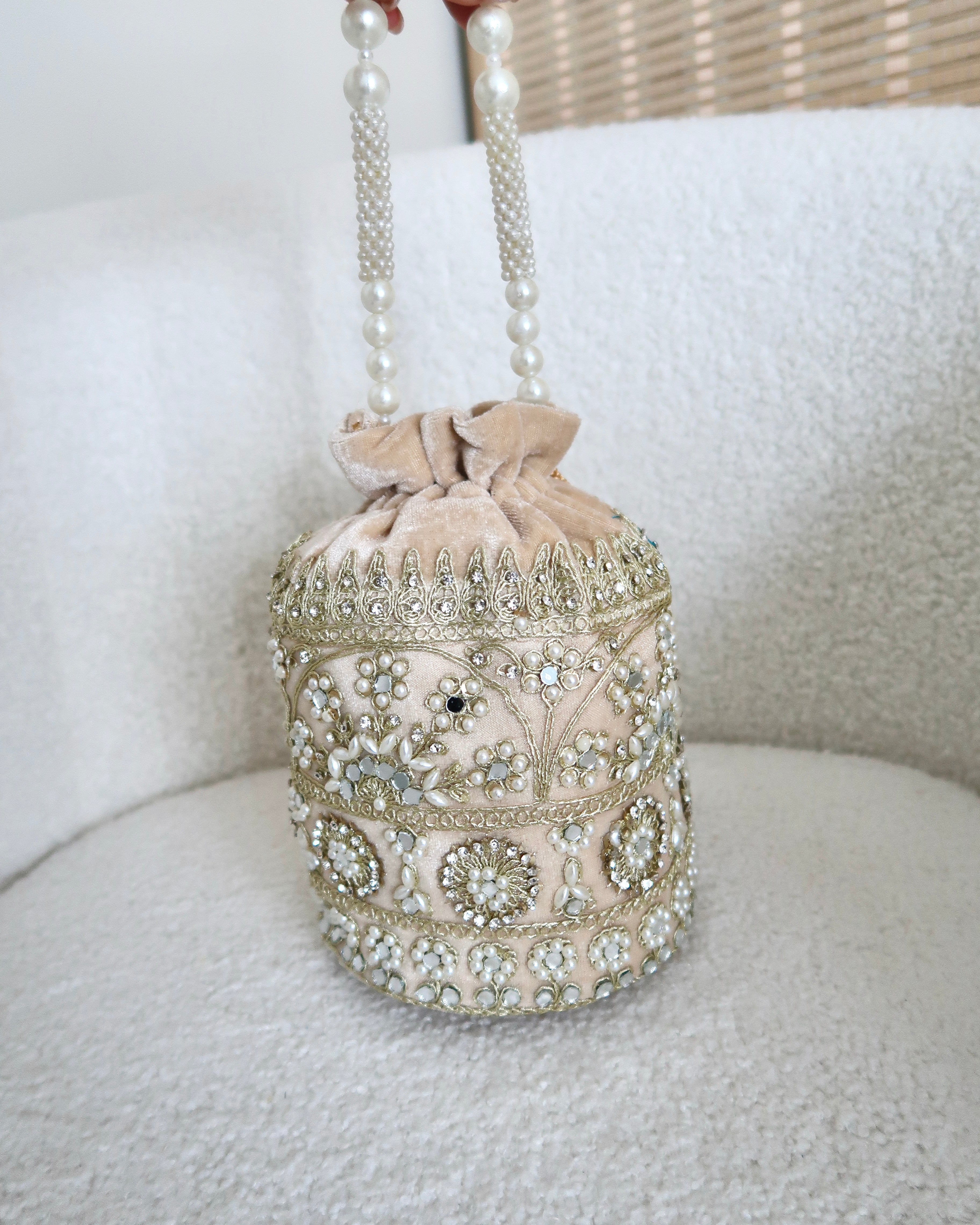 Saanvi Potli Bag | Gold