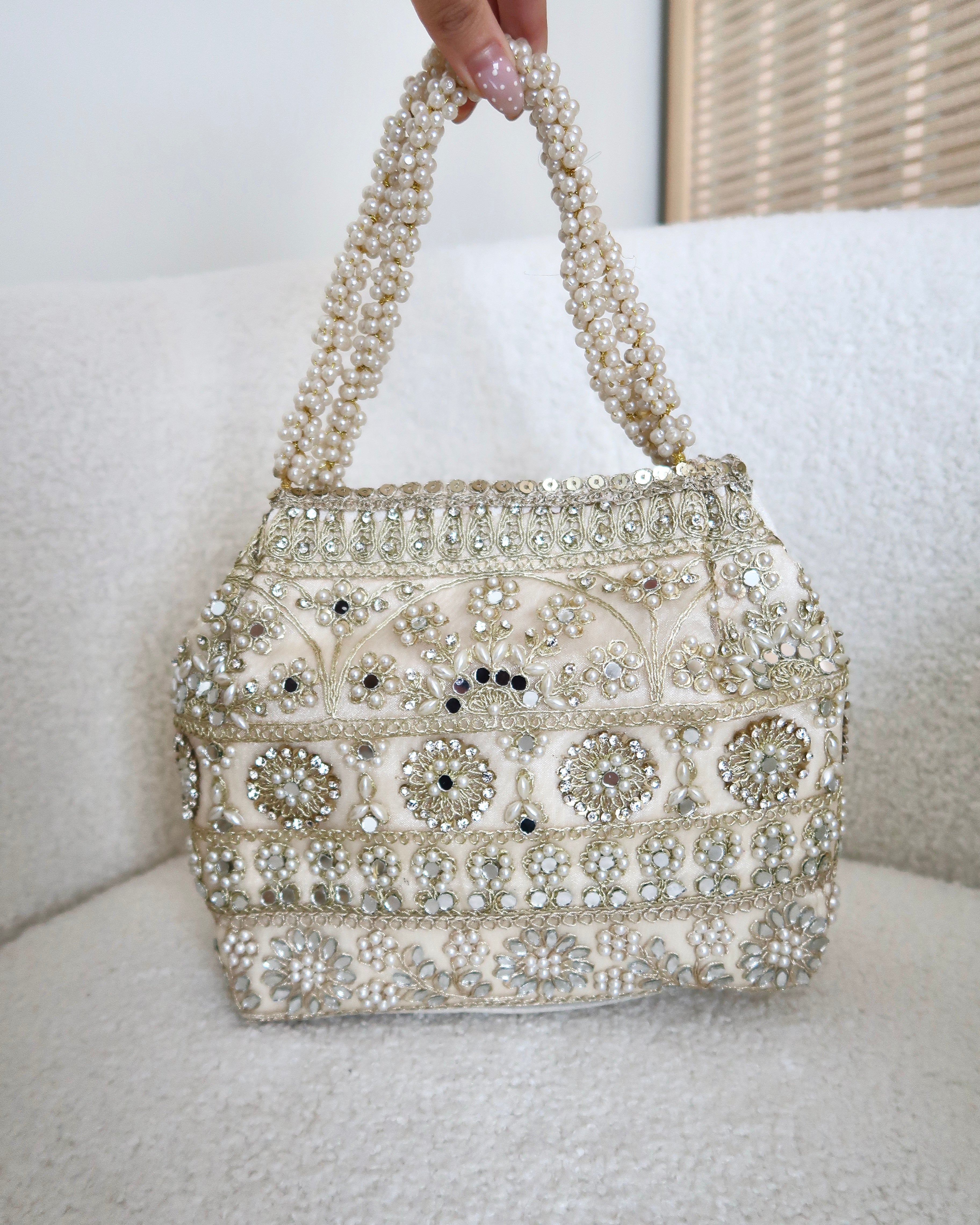 Ruhani Potli | Pearl
