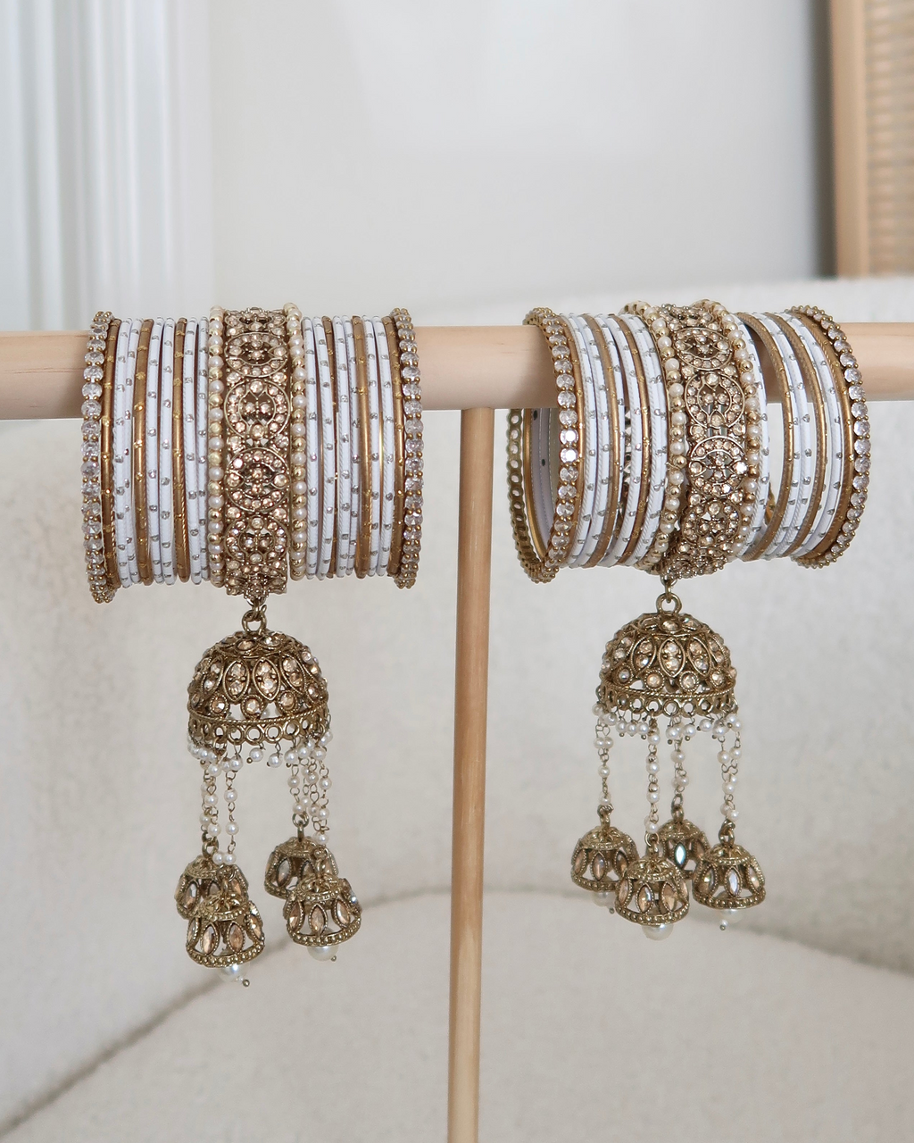 Kyra Bangls Set | White