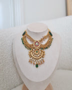 Kina Choker Set