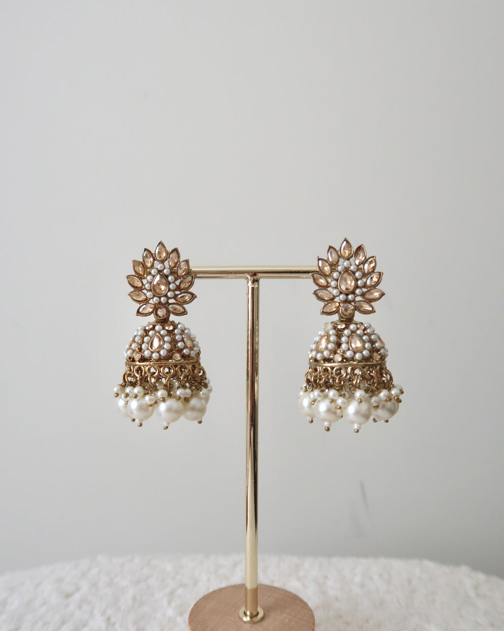Aravi Necklace Set