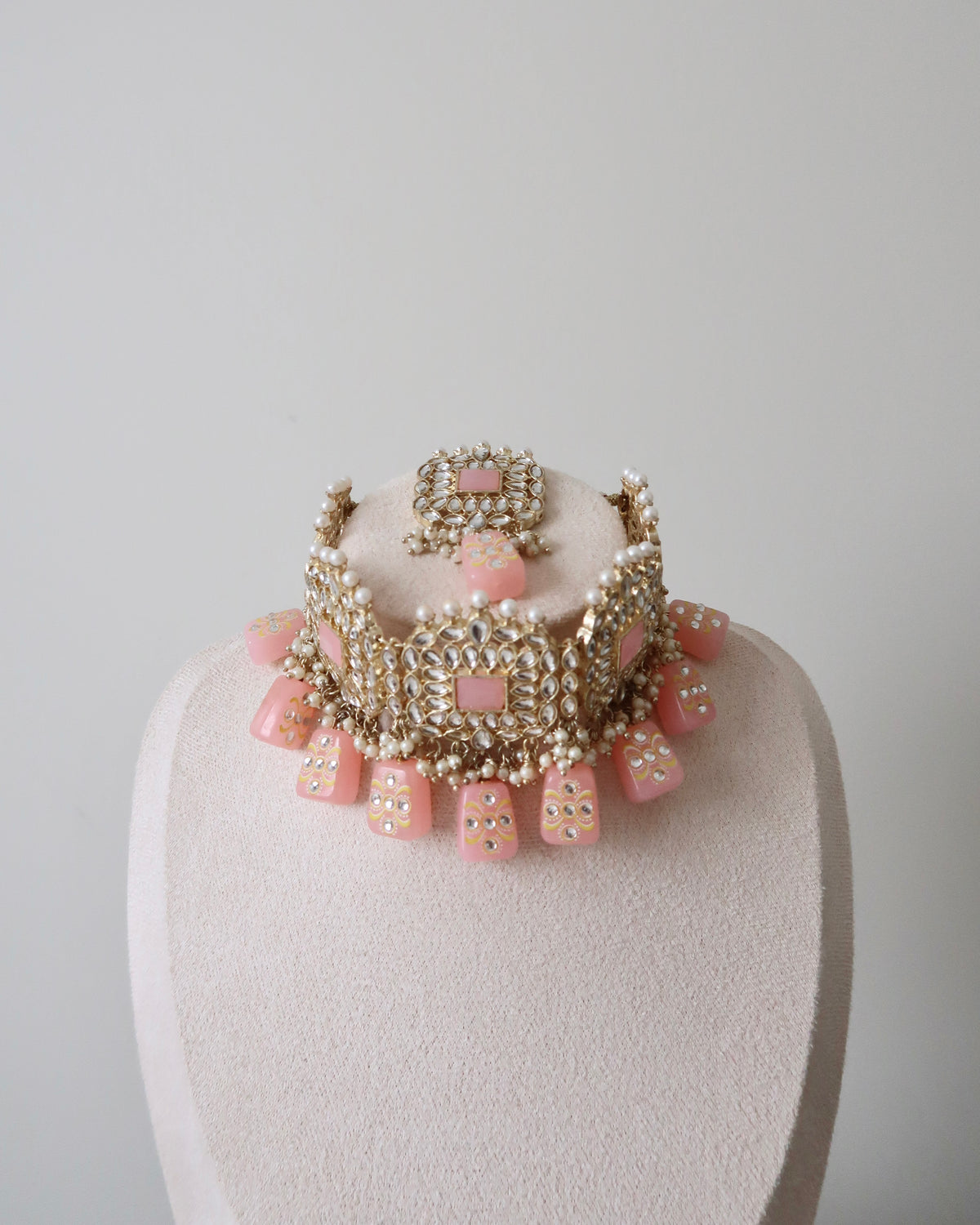 Vedika Choker Set | Pink