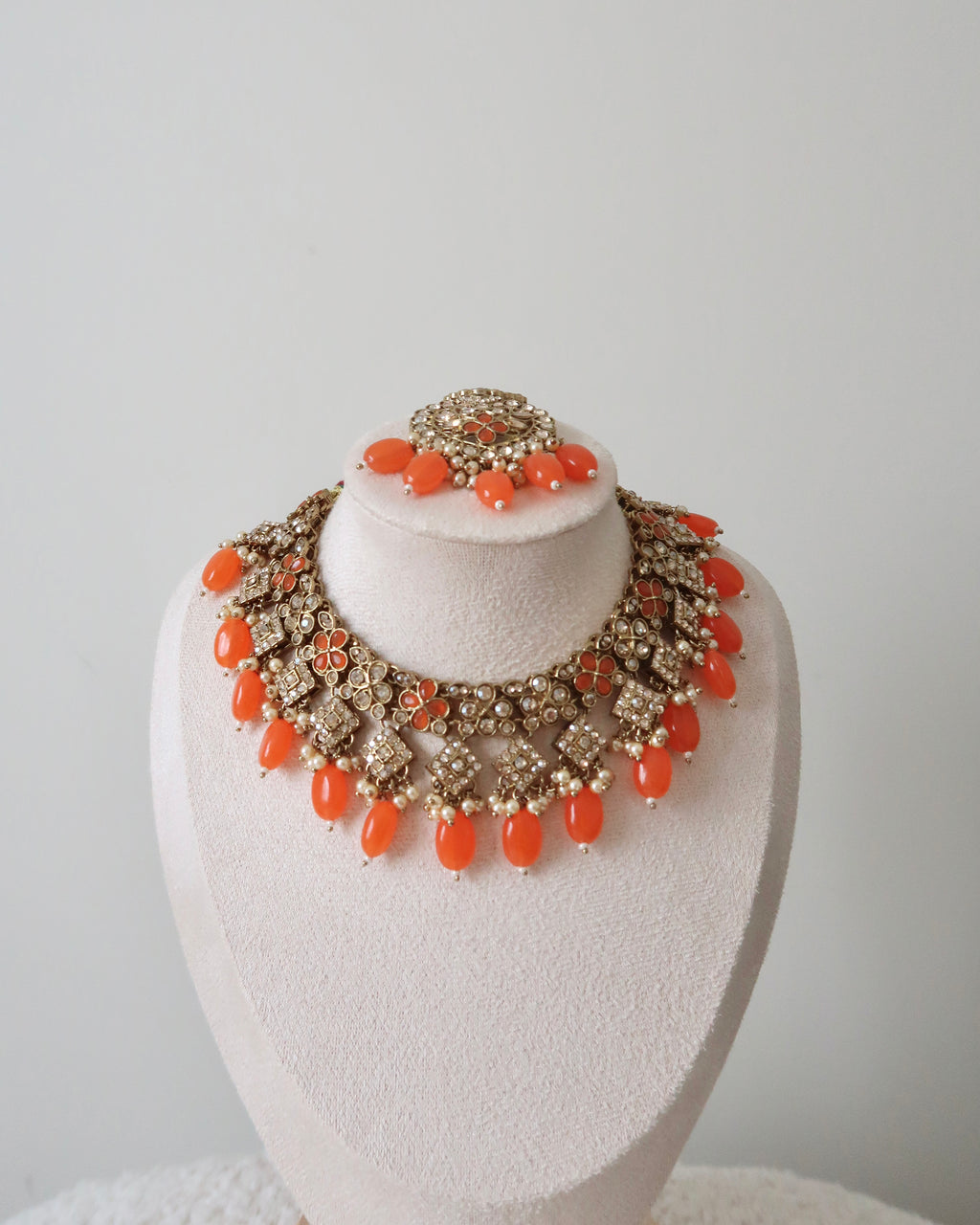 Arohi Necklace Set | Orange
