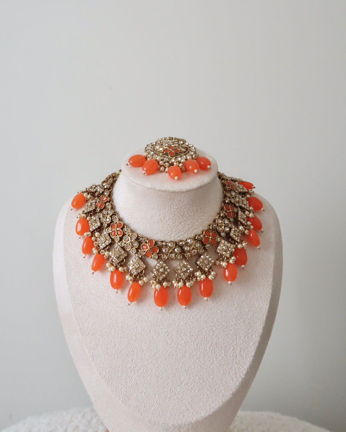 Arohi Necklace Set | Orange