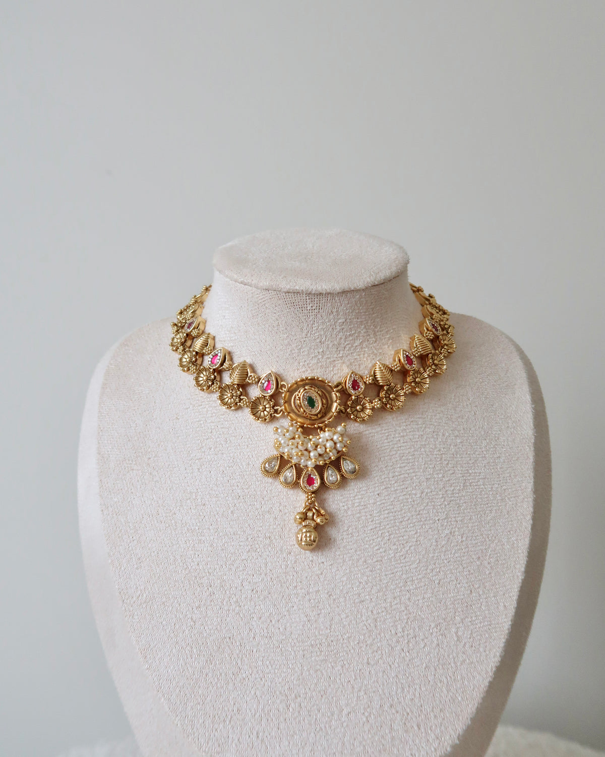 Naya Necklace Set