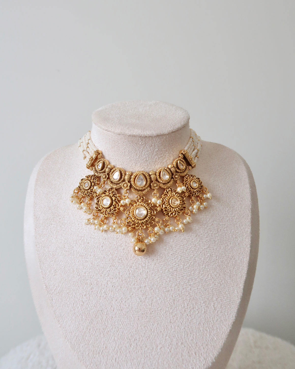 Afsana Choker Set