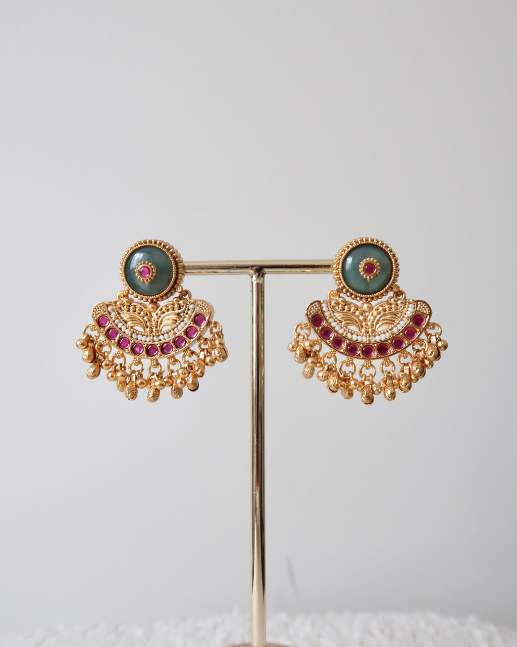 Pari Necklace Set