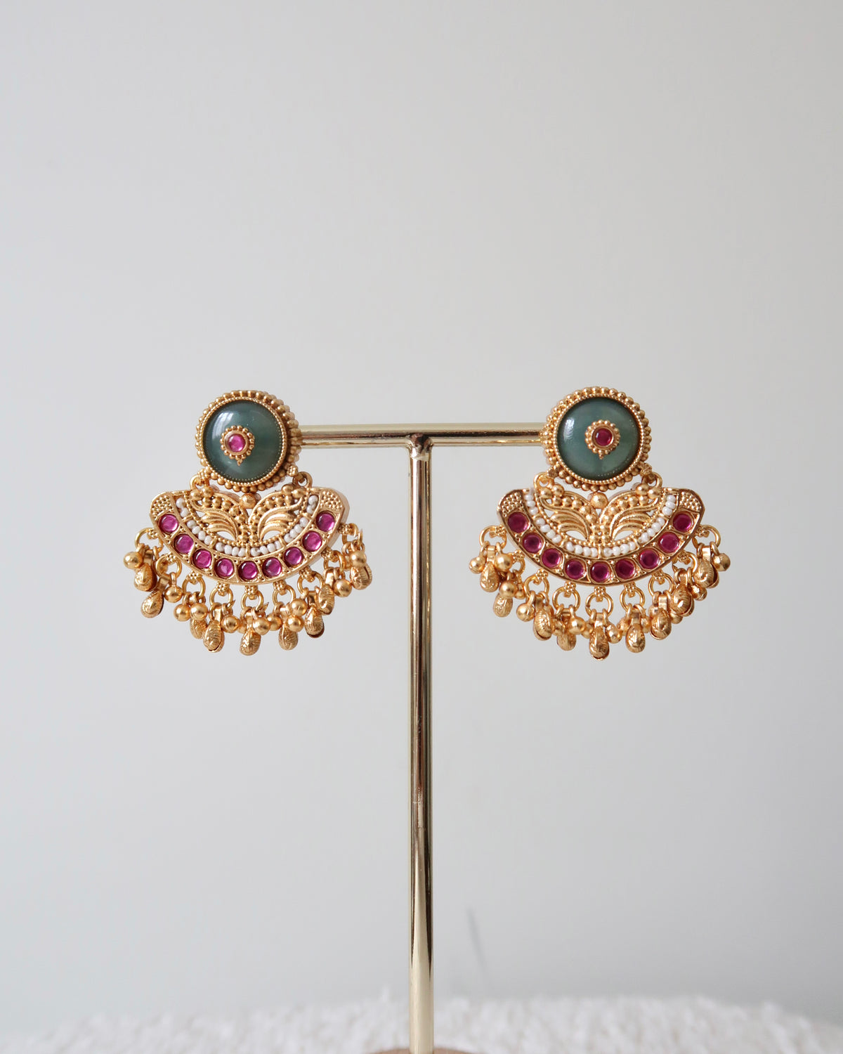 Pari Necklace Set
