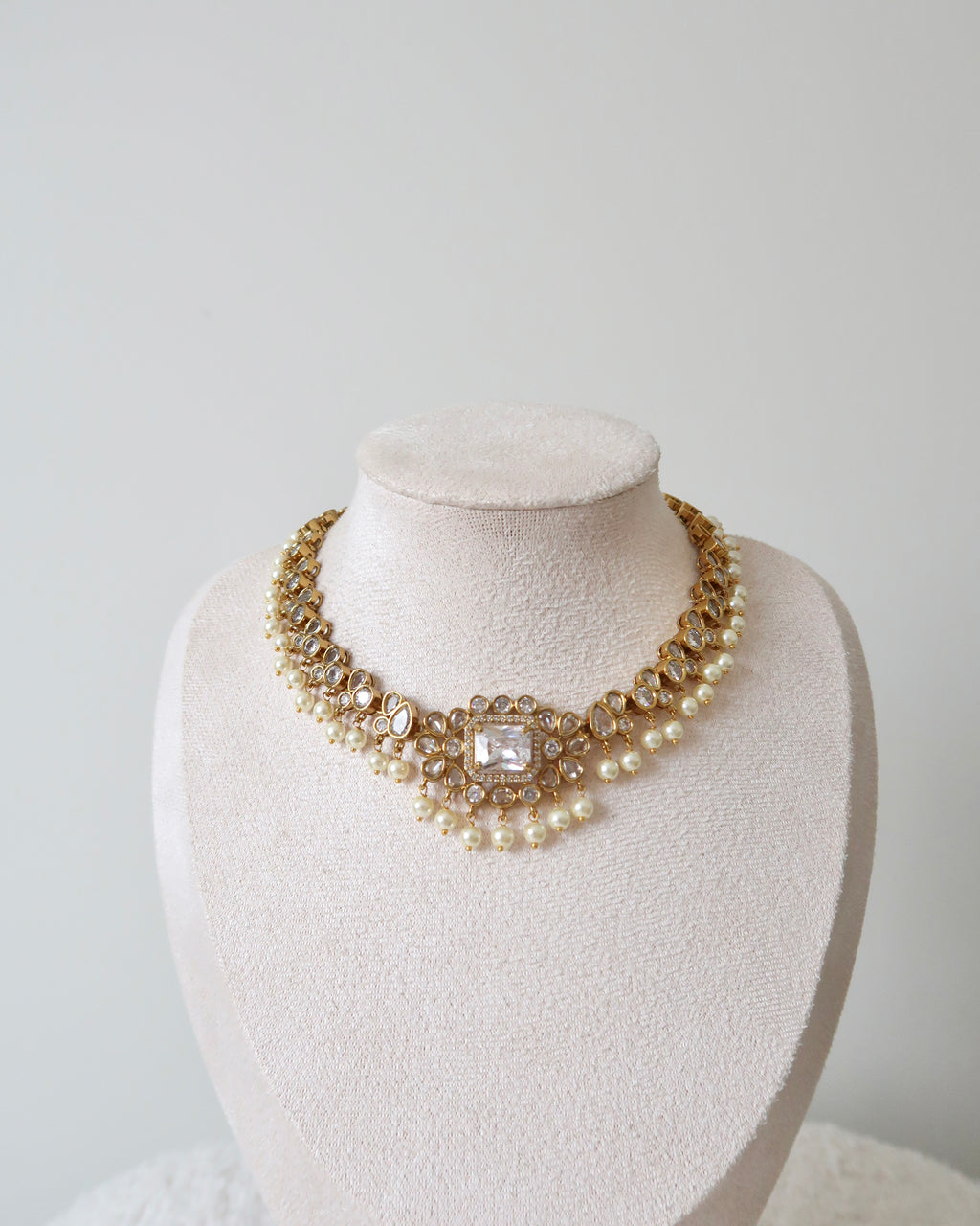 Nazia Necklace Set | White
