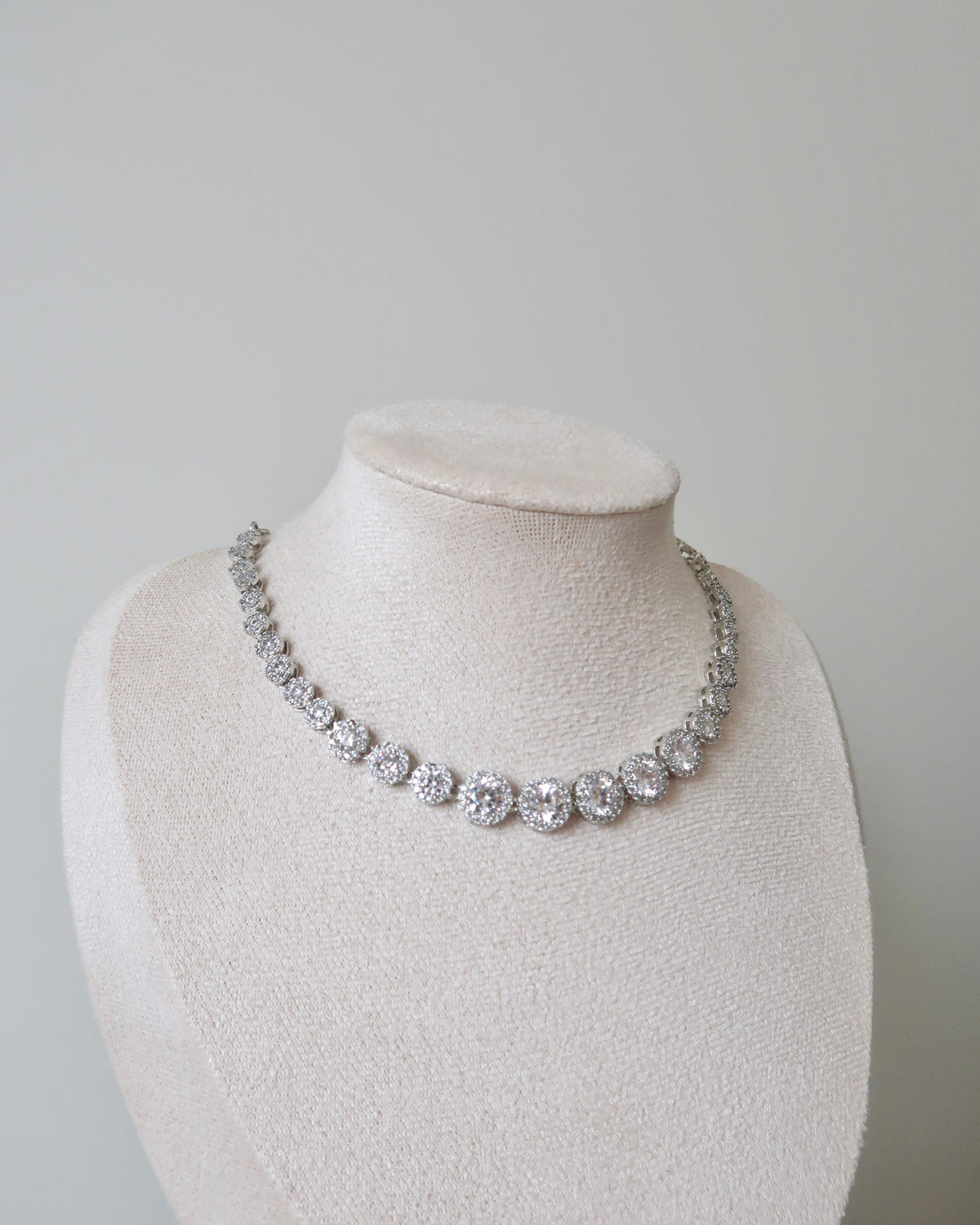 Sunehri Necklace Set