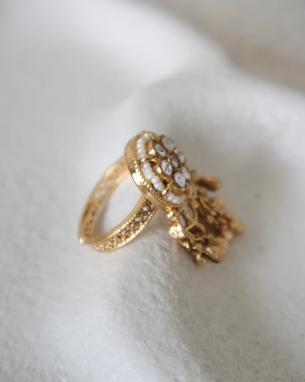 Aravi Ring