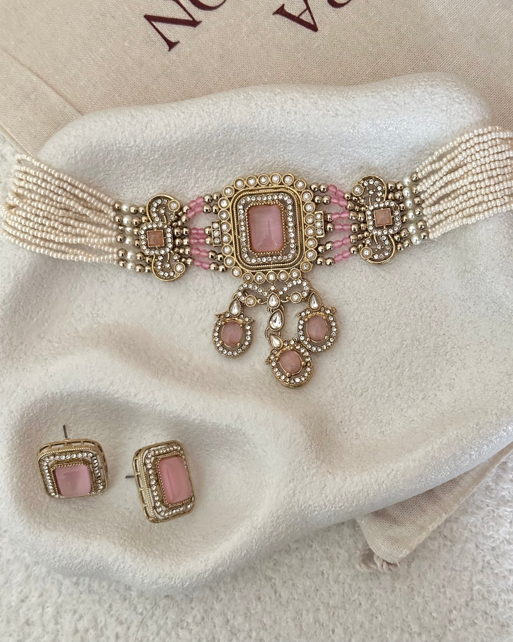 Aafiya Choker Set | Baby Pink