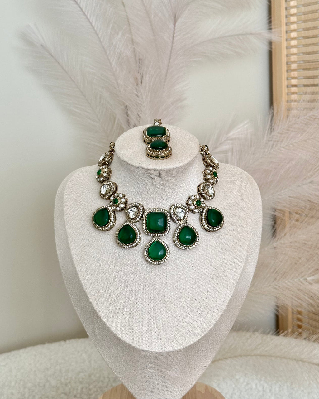 Zeenat Necklace Set | Emerald Green