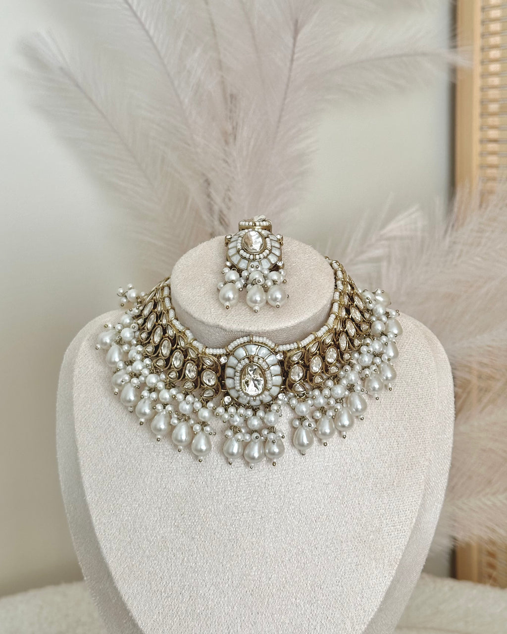 Liyana Necklace Set | White