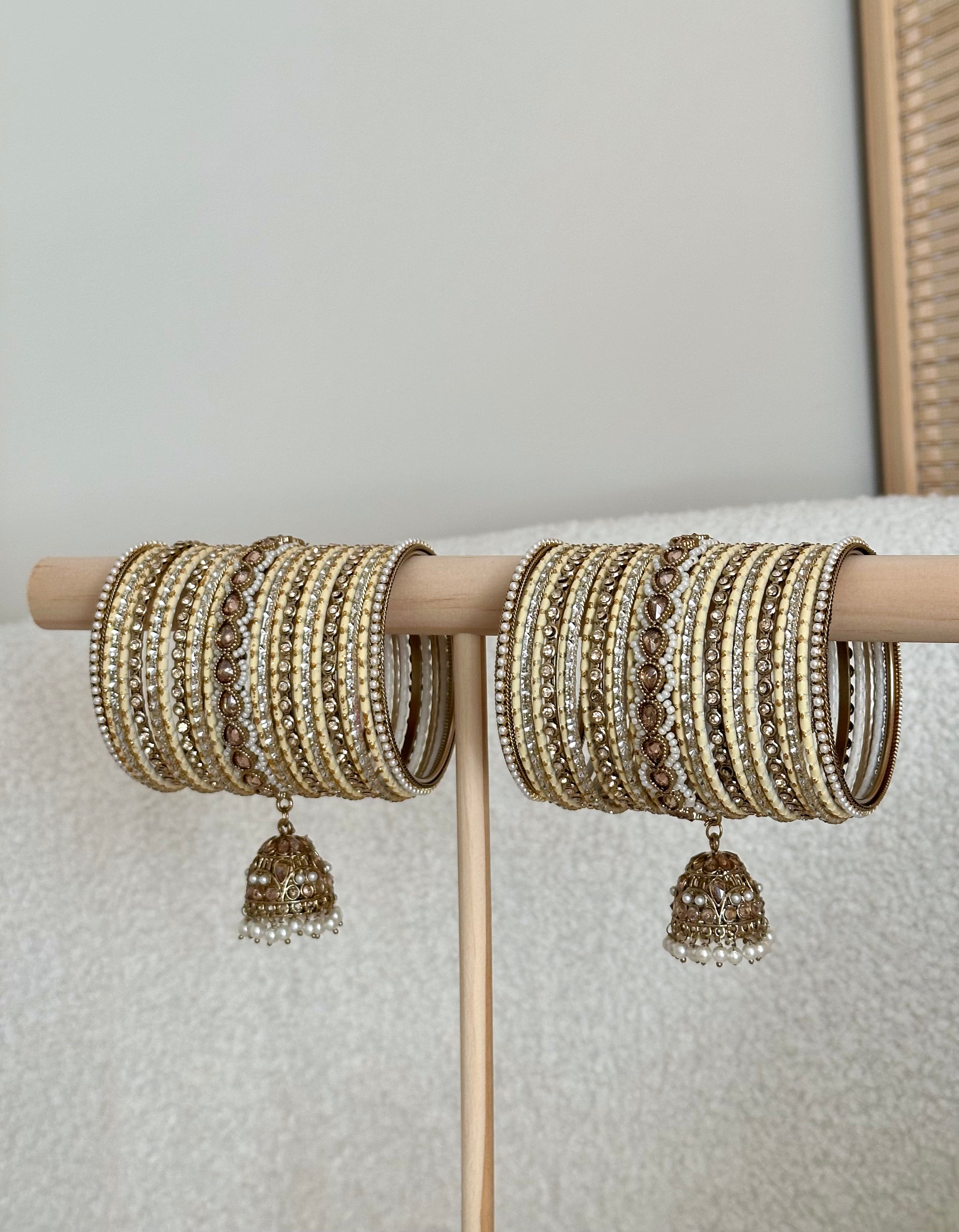 Nyra Bangles Set | Cream