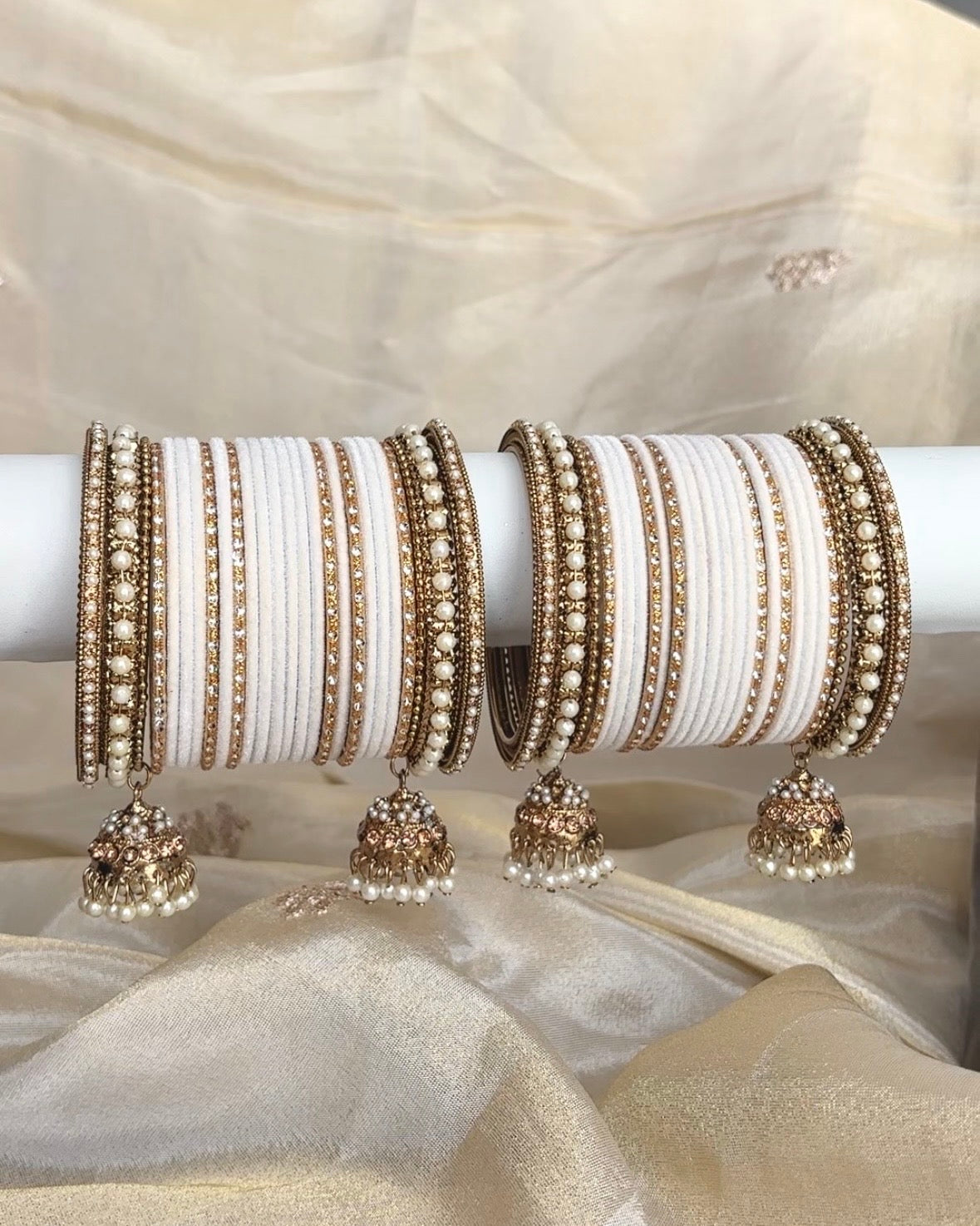 Inaya Bangles Set | White
