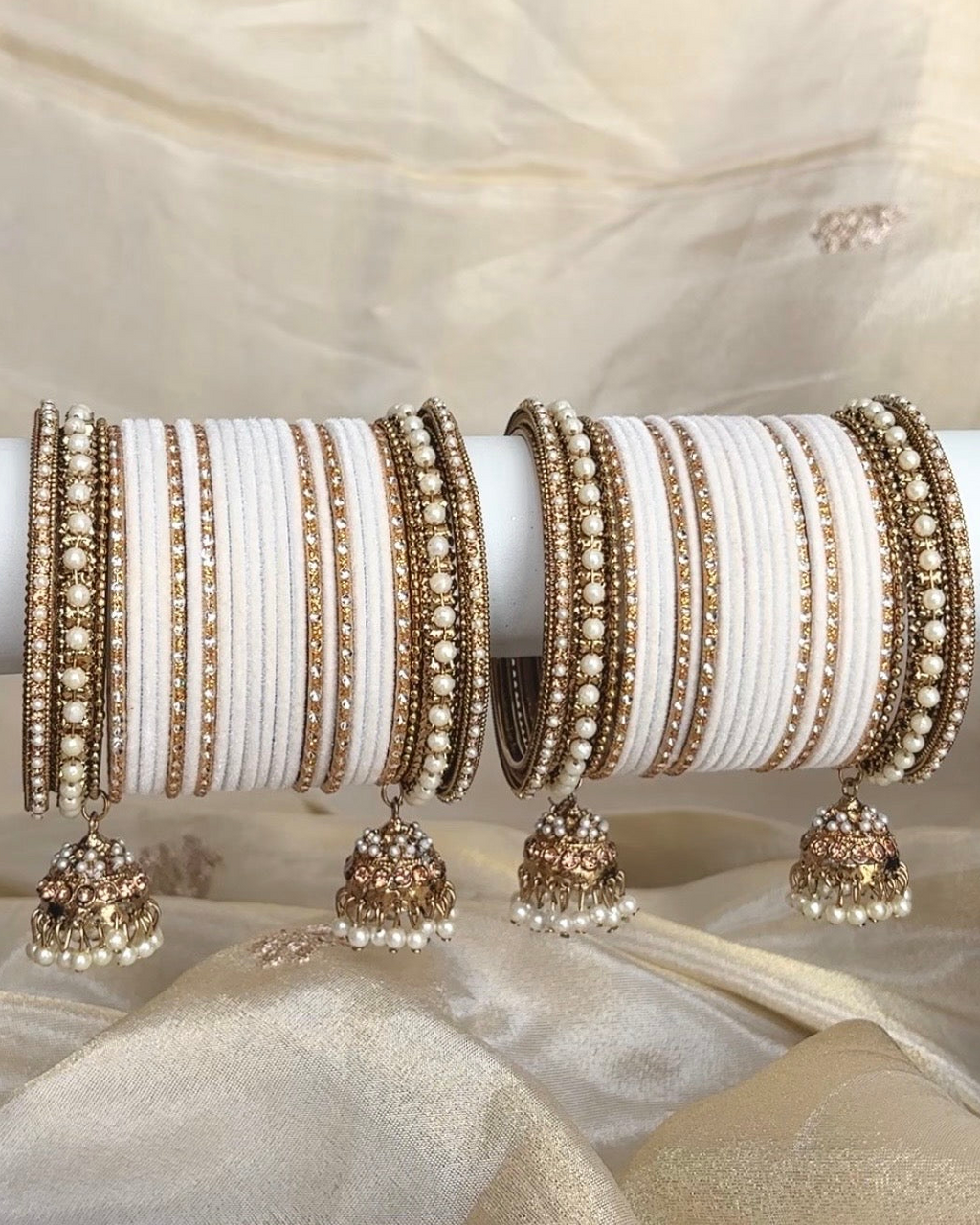Inaya Bangles Set | White