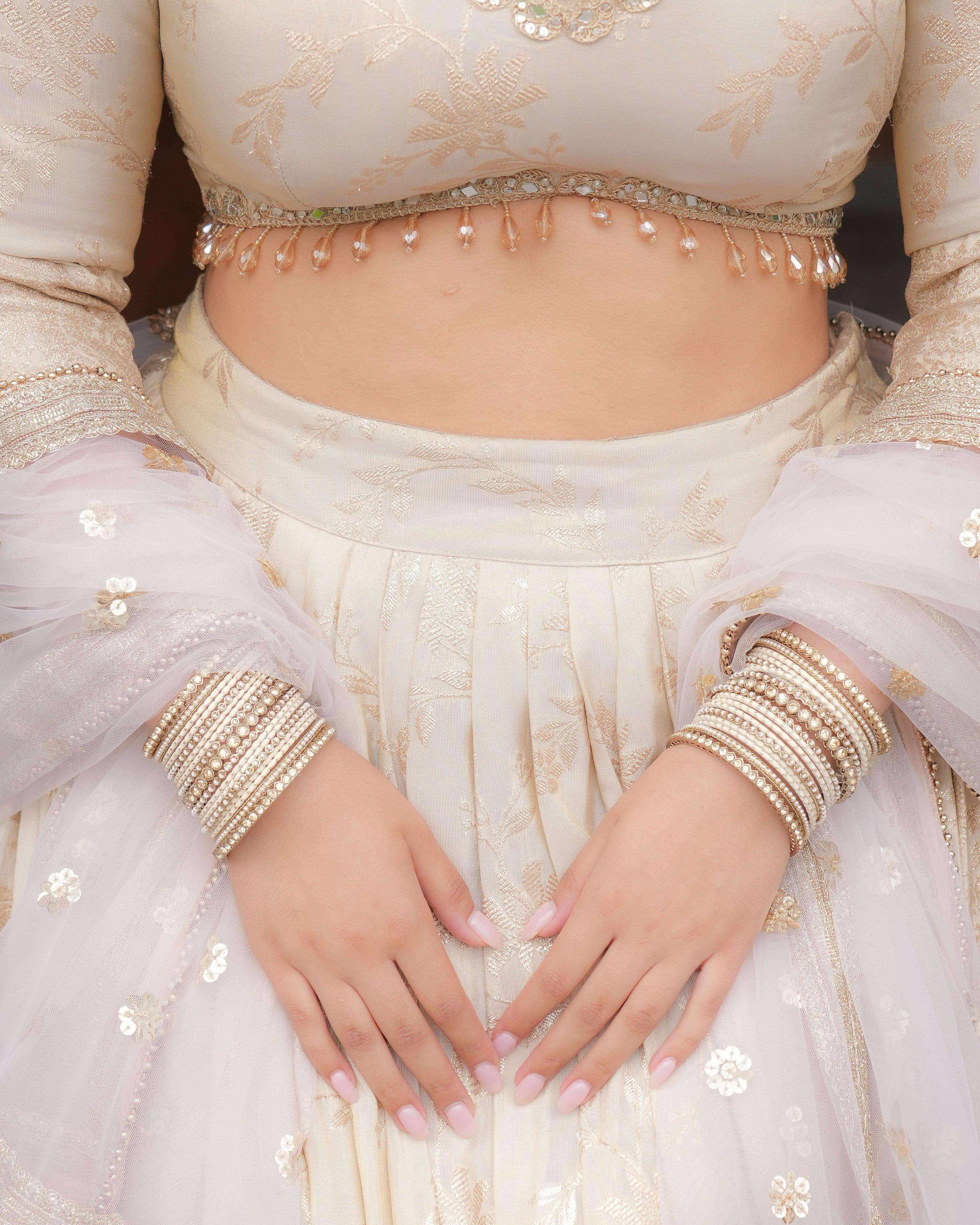 Iyla Bangles | White