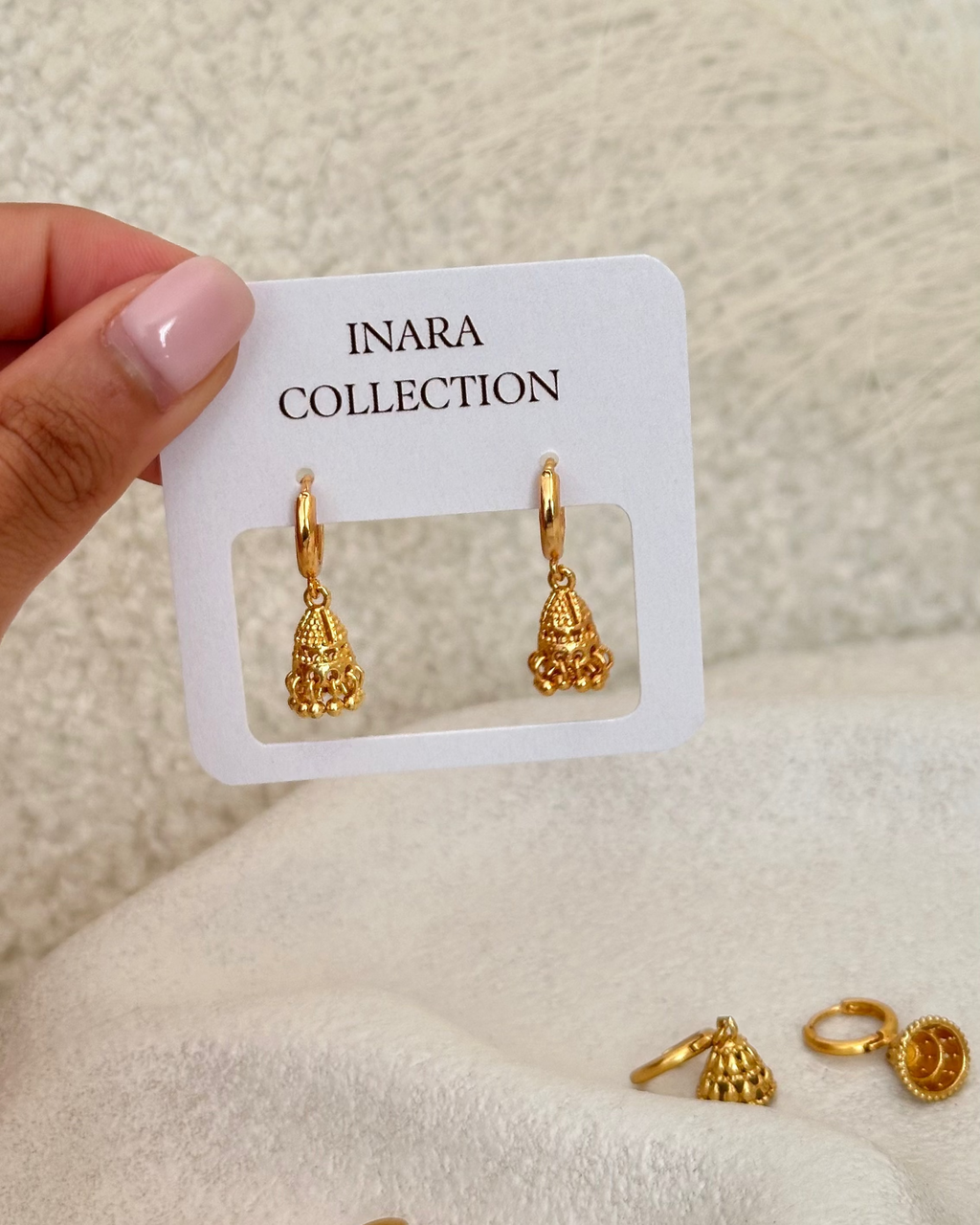 Ayra Jhumki